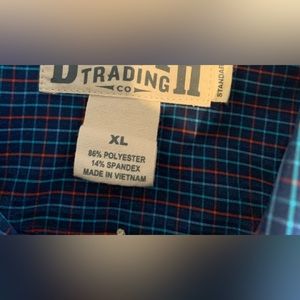 Duluth Trading Men’s XL Button Down Shirt